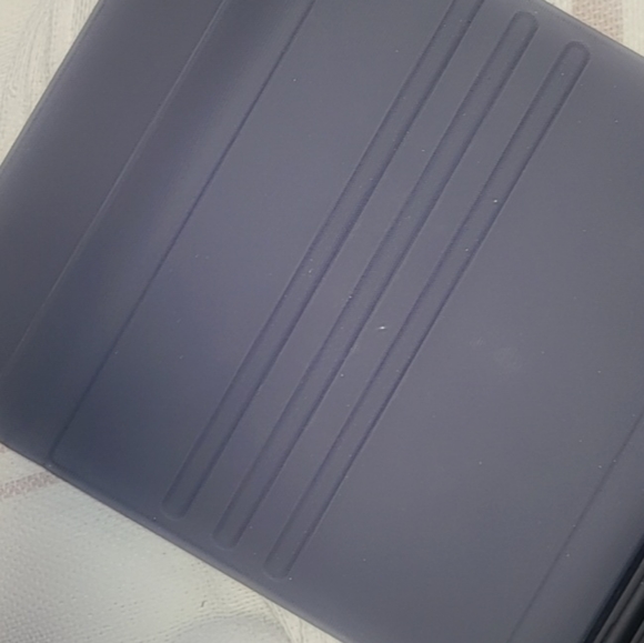 Think Pad, IPad, Tablet Cover. - Picture 3 of 4